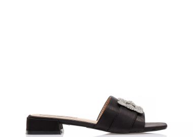 Mules μαύρα σατέν με αγκράφα απο στρας ΜΑΥΡΟ - Tsoukalas - 