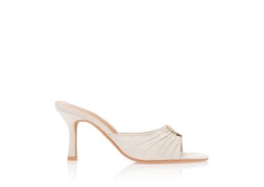 Mules μπεζ με σούρες και μεταλλικό κούμπωμα ΜΠΕΖ - Tsoukalas - 