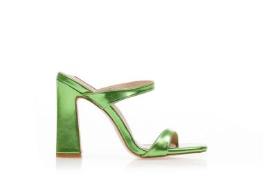 Mules πράσινα μεταλλιζέ δερματίνη με λεπτή φάσα και ιδιαίτερο τακούνι ΠΡΑΣΙΝΟ - Tsoukalas - 
