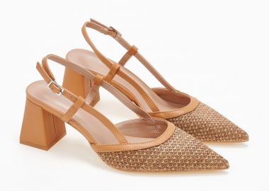 Μυτερές εξώφτερνες ψάθινες γόβες με χοντρό τακούνι - Κάμελ - Issue - 