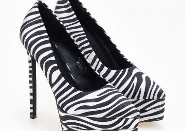 Μυτερές γόβες με διπλή φιάπα και λεπτό τακούνι - Zebra - Issue - 