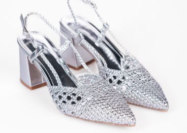 Μυτερές γόβες open heel με χοντρό τακούνι και πλεκτό σχέδιο - Ασημί - Issue - 