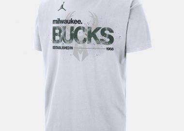 Nike NBA Courtside Milwaukee Bucks Ανδρικό T-Shirt (9000257667_1539) - Nike - 