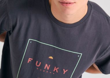 Organic cotton t-shirt με minimal branded τύπωμα - FUNKY BUDDHA - 