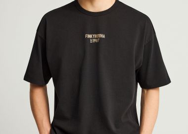 Oversized t-shirt με τύπωμα στο στήθος - FUNKY BUDDHA - 