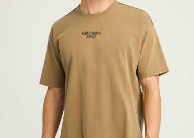 Oversized t-shirt με τύπωμα στο στήθος - FUNKY BUDDHA - 
