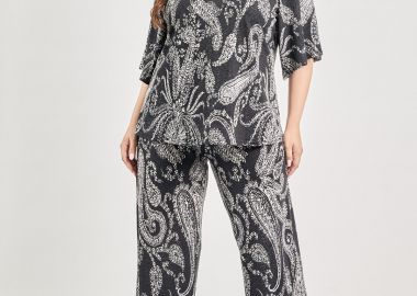 Παντελόνα ελαστική εμπριμέ με σχέδιο λαχούρια -  - 