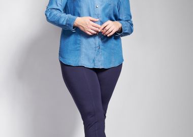 Παντελόνι slim punto με νερβίρ και κουμπί -  - 