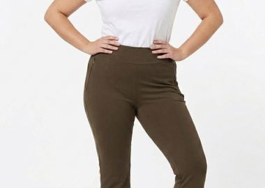 Παντελόνι soft με καμπάνα τελείωμα σε καφέ χρώμα plus size -  - 