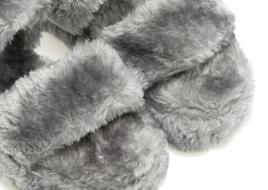 Παντόφλες γκρι γούνινες χιαστί με λάστιχο ΓΚΡΙ - Tsoukalas - 