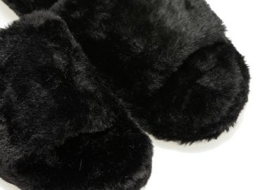 Παντόφλες μαύρες γούνινες με φάσα ΜΑΥΡΟ - Tsoukalas - 