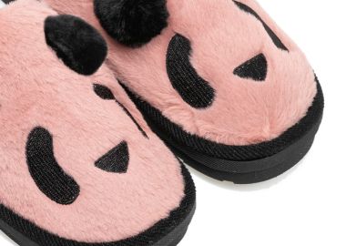 Παντόφλες μαύρο και ροζ σουέτ με γούνα σχέδιο Panda ΡΟΖ - Tsoukalas - 