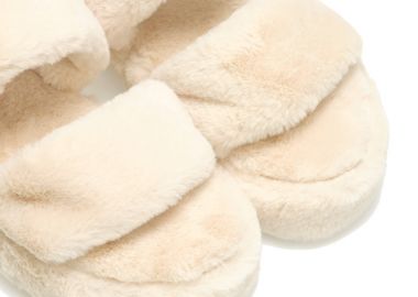 Παντόφλες μπεζ γούνινες χιαστί με λάστιχο ΜΠΕΖ - Tsoukalas - 