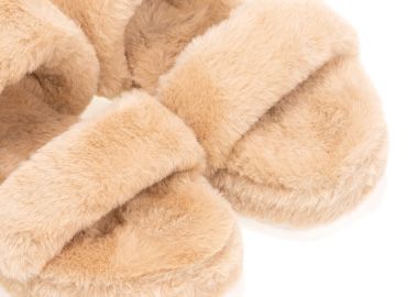 Παντόφλες μπεζ γούνινες με λουράκια και λάστιχο ΜΠΕΖ - Tsoukalas - 