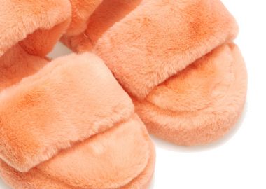 Παντόφλες πορτοκαλί γούνινες χιαστί με λάστιχο ΠΟΡΤΟΚΑΛΙ - Tsoukalas - 