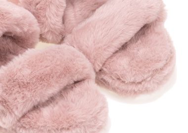 Παντόφλες ροζ γούνινες με λουράκια και λάστιχο ΡΟΖ - Tsoukalas - 