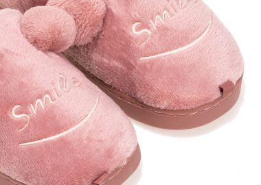 Παντόφλες ροζ σουέτ με σχέδιο φράση smile ΡΟΖ - Tsoukalas - 