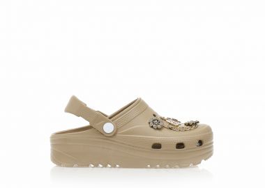 Παντόφλες σαμπό μπεζ λάστιχο με χρυσά διακοσμητικά ΜΠΕΖ - Tsoukalas - 