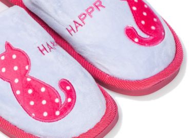 Παντόφλες σουέτ λιλά και φούξια πουά σχέδιο γατούλα ΦΟΥΞΙΑ - Tsoukalas - 