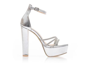 Πέδιλα ασημί δερματίνη με φάσα από στρας και φιάπα ΑΣΗΜΙ - Tsoukalas - 