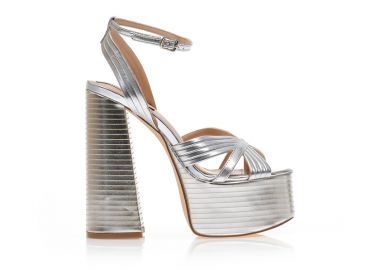 Πέδιλα ασημί λουστρίνι με ιδιαίτερη φάσα και φιάπα ΑΣΗΜΙ - Tsoukalas - 