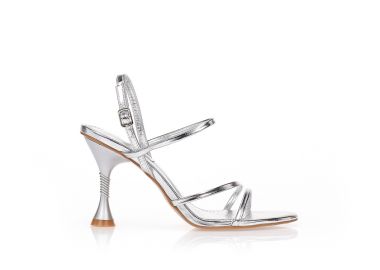 Πέδιλα ασημί με λουράκια και ιδιαίτερο τακούνι ΑΣΗΜΙ - Tsoukalas - 