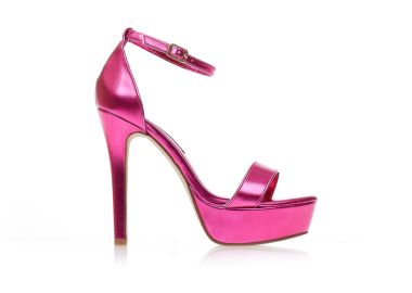 Πέδιλα φούξια μεταλλιζέ δερματίνη με φιάπα και λουράκι στον αστράγαλο ΦΟΥΞΙΑ - Tsoukalas - 