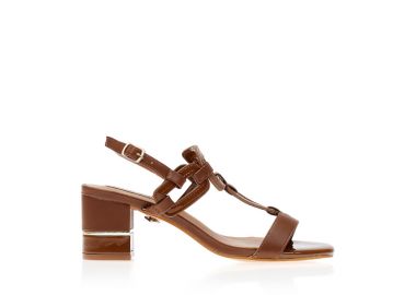 Πέδιλα κάμελ δερματίνη με λουστρίνι λεπτομέρειες και ιδιαίτερη φάσα ΚΑΜΕΛ - Tsoukalas - 