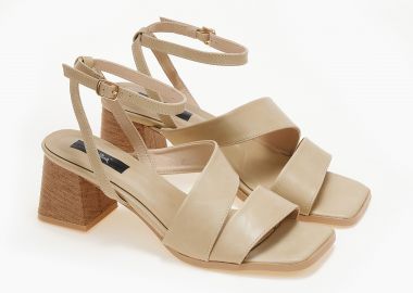 Πέδιλα καρέ με χοντρό τακούνι - Μπεζ - Issue - 