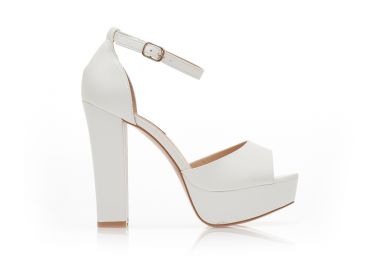 Πέδιλα λευκά δερματίνη με φιάπα και λουράκι στον αστράγαλο ΛΕΥΚΟ - Tsoukalas - 