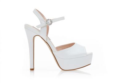 Πέδιλα λευκά δερματίνη με φιάπα και λουράκι στον αστράγαλο ΛΕΥΚΟ - Tsoukalas - 