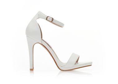 Πέδιλα λευκά δερματίνη με λεπτή λοξή φάσα και λουράκι στον αστράγαλο ΛΕΥΚΟ - Tsoukalas - 