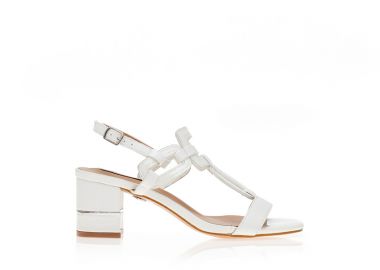 Πέδιλα λευκά δερματίνη με λουστρίνι λεπτομέρειες και ιδιαίτερη φάσα ΛΕΥΚΟ - Tsoukalas - 