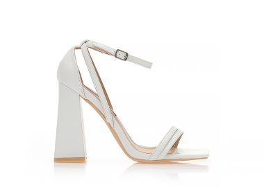 Πέδιλα λευκά δερματίνη με πολλαπλά λουράκια και ιδιαίτερο χοντρό τακούνι ΛΕΥΚΟ - Tsoukalas - 