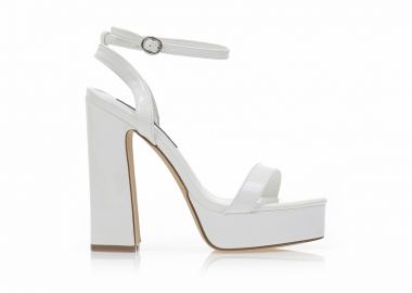 Πέδιλα λευκά λουστρίνι με φιάπα ΛΕΥΚΟ - Tsoukalas - 