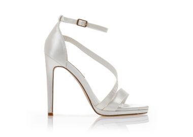 Πέδιλα λευκά σατέν με λοξό λουράκι και φιάπα ΛΕΥΚΟ - Tsoukalas - 