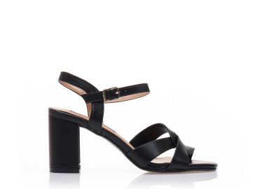 Πέδιλα μαύρα δερματίνη με χιαστί φάσα ΜΑΥΡΟ - Tsoukalas - 