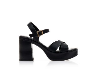 Πέδιλα μαύρα δερματίνη με χιαστί φάσα ΜΑΥΡΟ - Tsoukalas - 