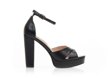 Πέδιλα μαύρα δερματίνη με χιαστί φάσα ΜΑΥΡΟ - Tsoukalas - 