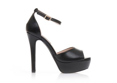 Πέδιλα μαύρα δερματίνη με φαρδιά φάσα και φιάπα ΜΑΥΡΟ - Tsoukalas - 