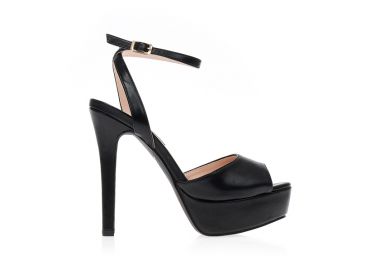 Πέδιλα μαύρα δερματίνη με φιάπα και λουράκι στον αστράγαλο ΜΑΥΡΟ - Tsoukalas - 