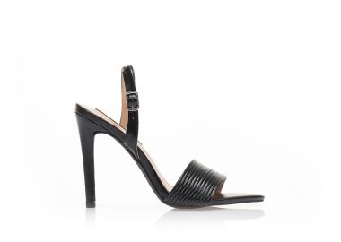 Πέδιλα μαύρα δερματίνη με ιδιαίτερη φάσα και μυτερό τελείωμα ΜΑΥΡΟ - Tsoukalas - 