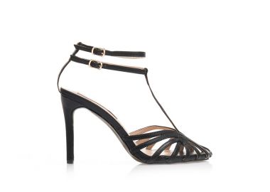 Πέδιλα μαύρα δερματίνη με ιδιαίτερο σχέδιο από πολλαπλά λουράκια ΜΑΥΡΟ - Tsoukalas - 