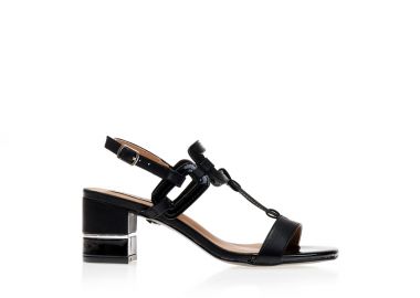 Πέδιλα μαύρα δερματίνη με λουστρίνι λεπτομέρειες και ιδιαίτερη φάσα ΜΑΥΡΟ - Tsoukalas - 