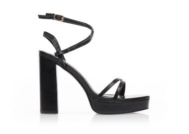 Πέδιλα μαύρα δερματίνη με λοξή φάσα και ιδιαίτερο λουράκι στον αστράγαλο ΜΑΥΡΟ - Tsoukalas - 