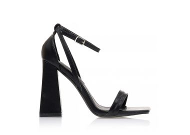 Πέδιλα μαύρα δερματίνη με πολλαπλά λουράκια και ιδιαίτερο χοντρό τακούνι ΜΑΥΡΟ - Tsoukalas - 