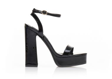 Πέδιλα μαύρα λουστρίνι με φιάπα και ιδιαίτερο τακούνι ΜΑΥΡΟ - Tsoukalas - 
