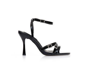 Πέδιλα μαύρα λουστρίνι με πολλαπλά ρυθμιζόμενα λουράκια ΜΑΥΡΟ - Tsoukalas - 