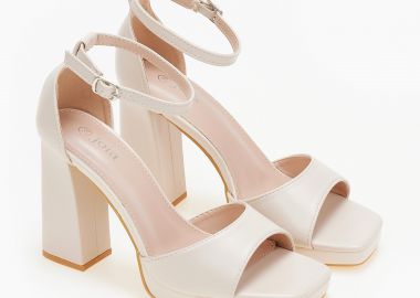 Πέδιλα με χοντρό τακούνι - Μπεζ - Issue - 