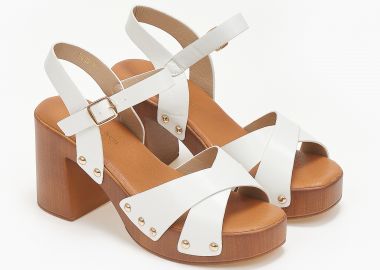 Πέδιλα με χρυσές λεπτομέρειες - Λευκό - Issue - 